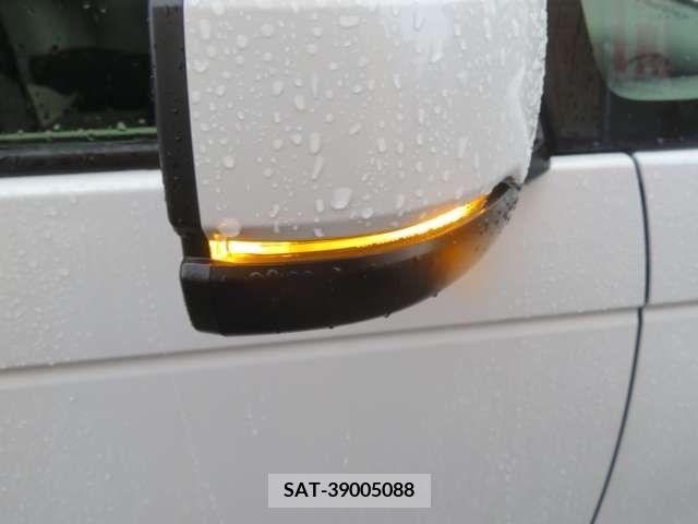 Honda N BOX 2023-10 240812-9