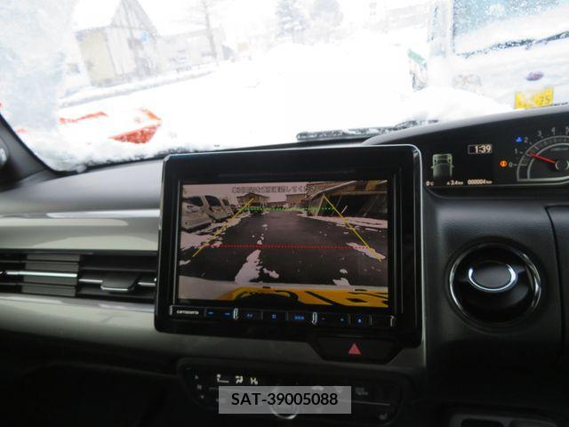 Honda N BOX 2023-10 240812-25