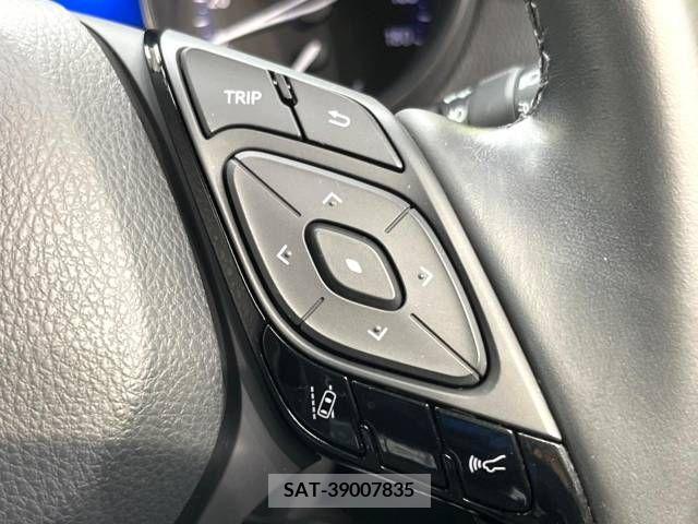 Toyota C-HR 2018-09 294916-5