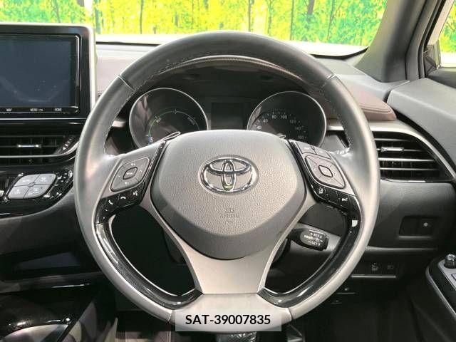 Toyota C-HR 2018-09 294916-11