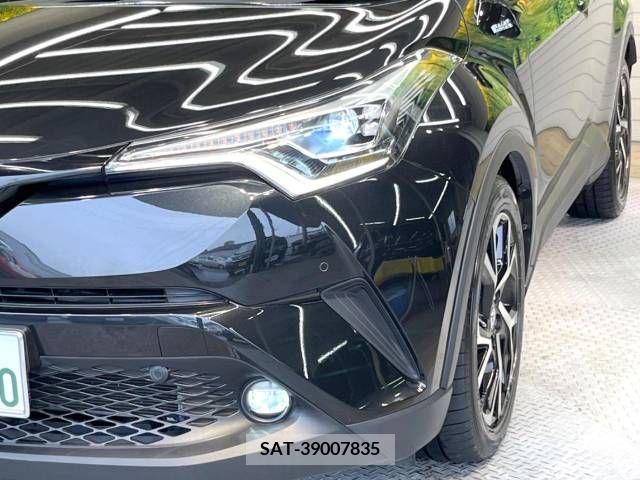 Toyota C-HR 2018-09 294916-12