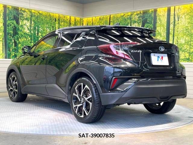 Toyota C-HR 2018-09 294916-17