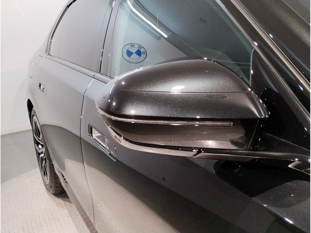 Bmw 7 SERIES 2023-06 21770-11