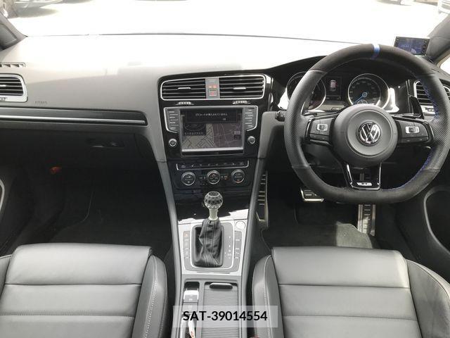 VolksWagen GOLF R 2016-06 320268-1