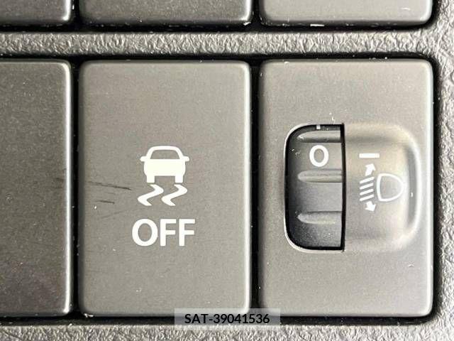 Suzuki ALTO 2019-05 305154-5