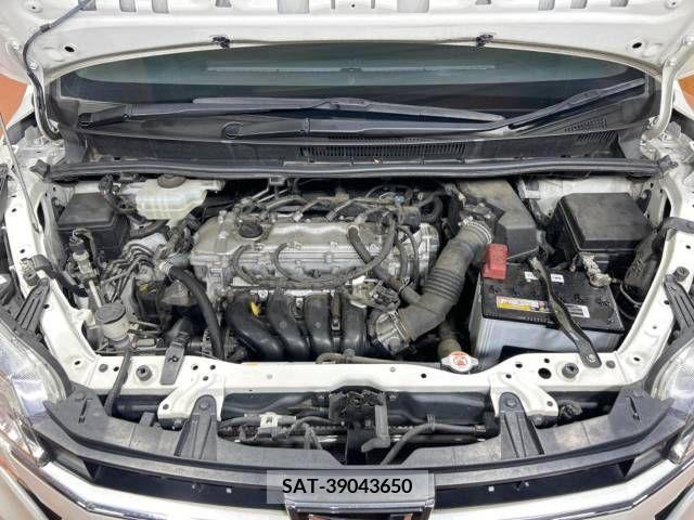 Toyota NOAH 2017-07 279457-18