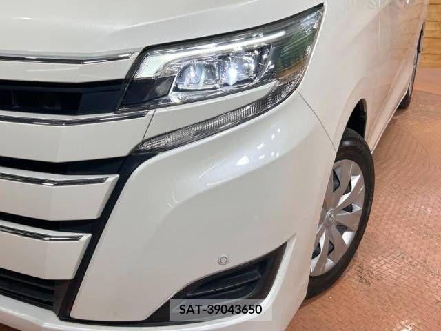 Toyota NOAH 2017-07 279457-12
