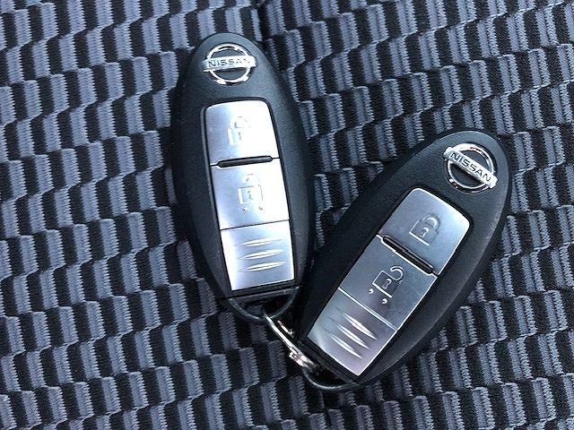 Nissan MARCH 2019-04 187482-11