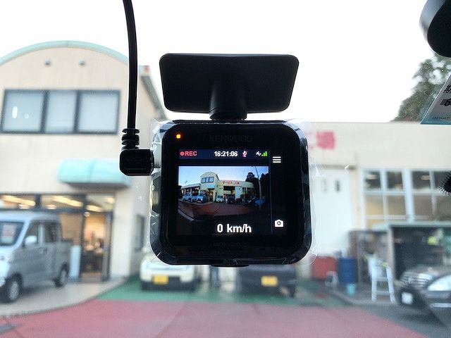 Nissan MARCH 2019-04 187482-5