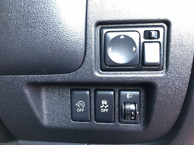 Nissan MARCH 2019-04 187482-22