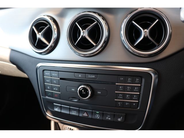 Mercedes Benz GLA-CLASS 2015-12 14865-15