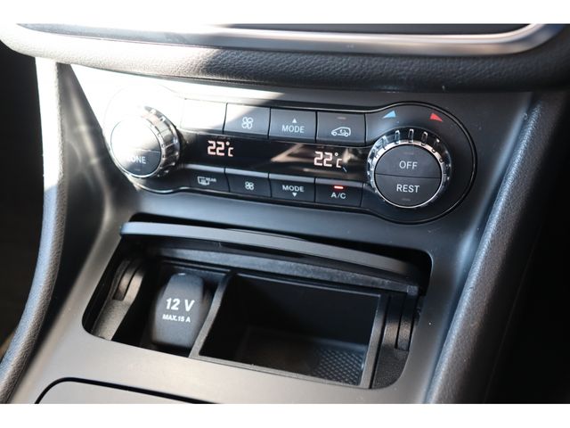 Mercedes Benz GLA-CLASS 2015-12 14865-16