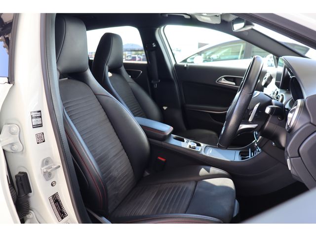 Mercedes Benz GLA-CLASS 2015-12 14865-9