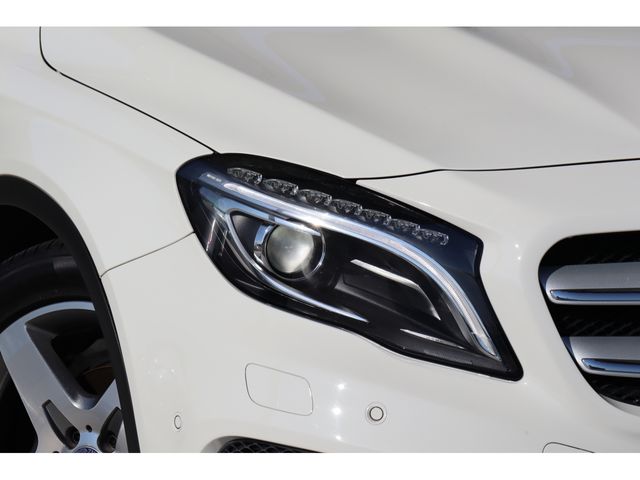 Mercedes Benz GLA-CLASS 2015-12 14865-3