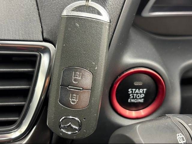 Mazda AXELA SPORT 2016-11 21560-8