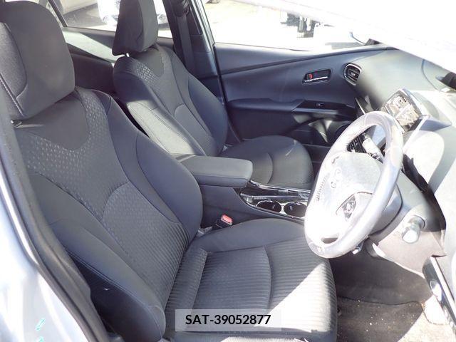 Toyota PRIUS 2018-01 216096-3