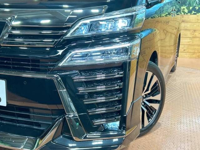 Toyota VELLFIRE 2020-11 186382-12