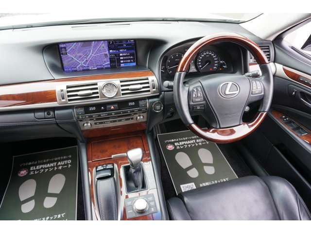 Lexus LS 2012-11 5436-10