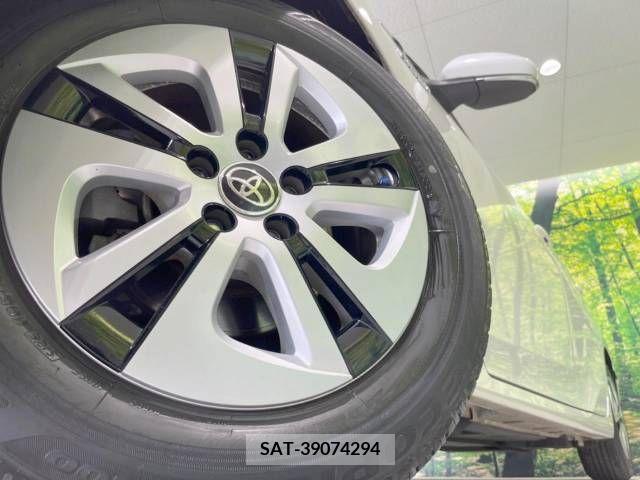 Toyota PRIUS 2016-04 281752-13