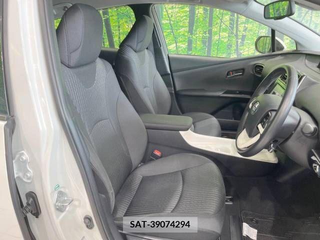 Toyota PRIUS 2016-04 281752-8