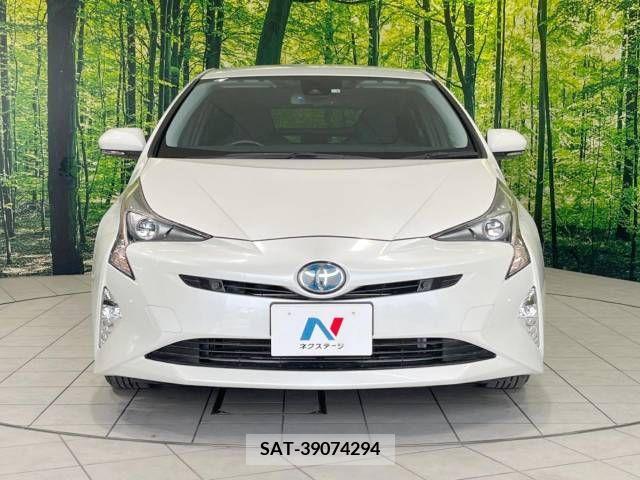 Toyota PRIUS 2016-04 281752-14