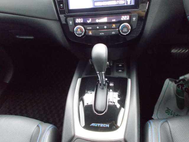 Nissan X-TRAIL 2019-02 7872-6