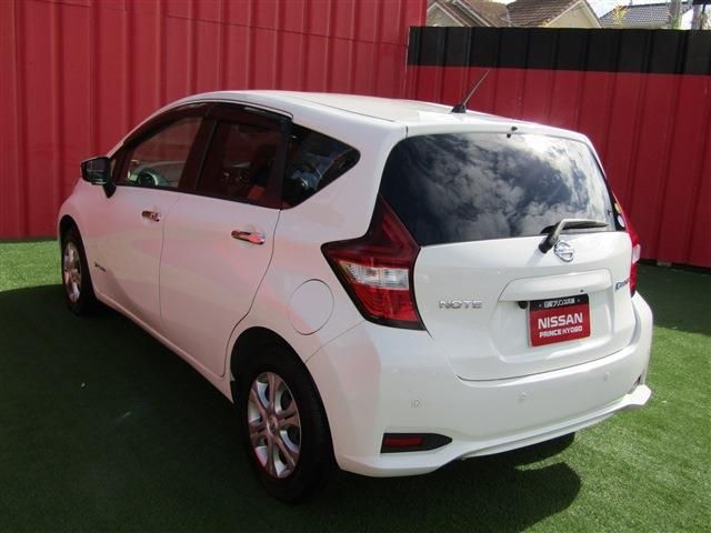 Nissan NOTE 2018-10 196229-1