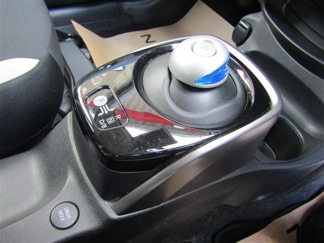 Nissan NOTE 2018-10 196229-12