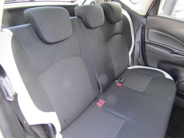 Nissan NOTE 2018-10 196229-6