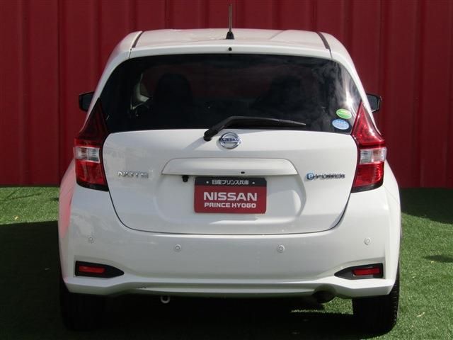 Nissan NOTE 2018-10 196229-18