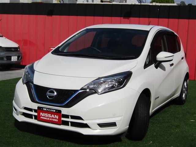 Nissan NOTE 2018-10 196229-21