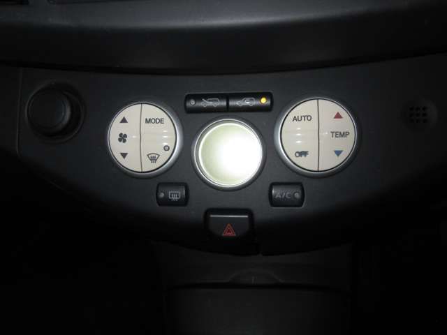 Nissan MICRA C+C 2009-08 183170-16