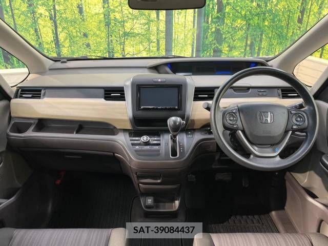 Honda FREED 2019-08 390985-1