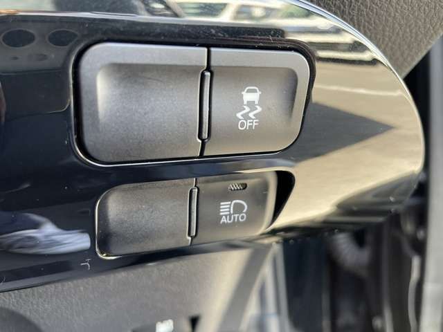 Toyota PRIUS 2017-01 20679-16