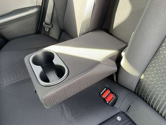 Toyota PRIUS 2017-01 20679-21