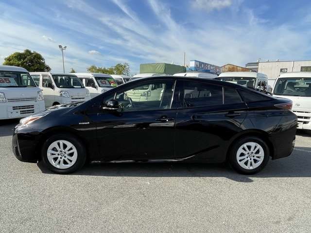 Toyota PRIUS 2017-01 20679-7
