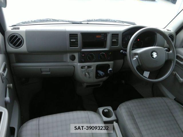 Suzuki EVERY 2010-09 343669-1