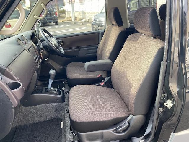 Mitsubishi PAJERO MINI 2009-02 186690-12