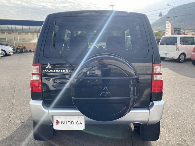 Mitsubishi PAJERO MINI 2009-02 186690-7