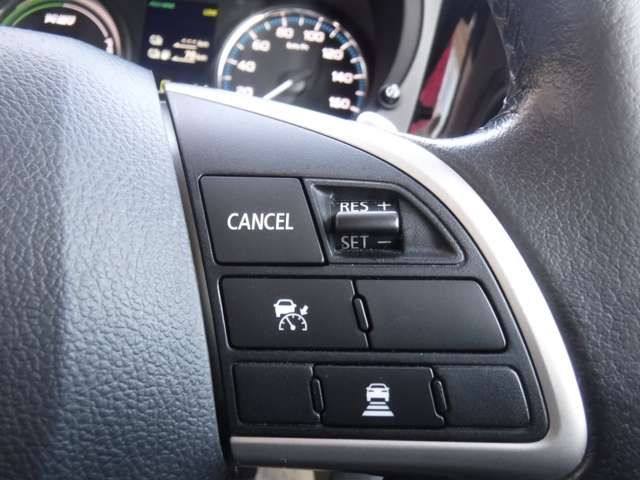 Mitsubishi OUTLANDER PHEV 2015-01 182266-8