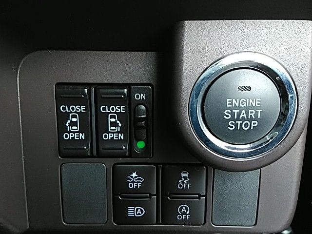 Toyota ROOMY 2019-10 182592-4
