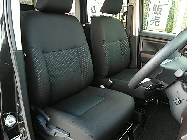 Toyota ROOMY 2019-10 182592-8