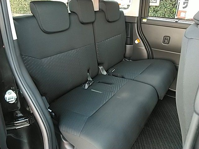 Toyota ROOMY 2019-10 182592-10