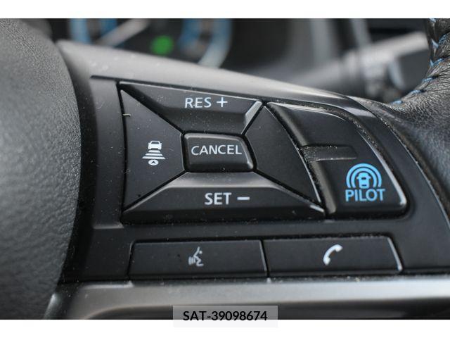 Nissan LEAF 2021-04 373284-6