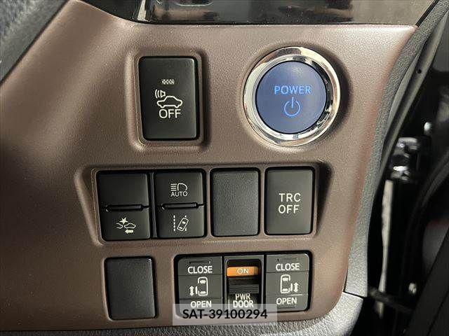 Toyota ESQUIRE 2018-01 455739-5