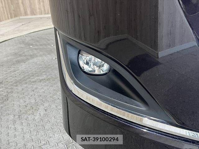 Toyota ESQUIRE 2018-01 455739-25