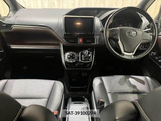 Toyota ESQUIRE 2018-01 455739-1