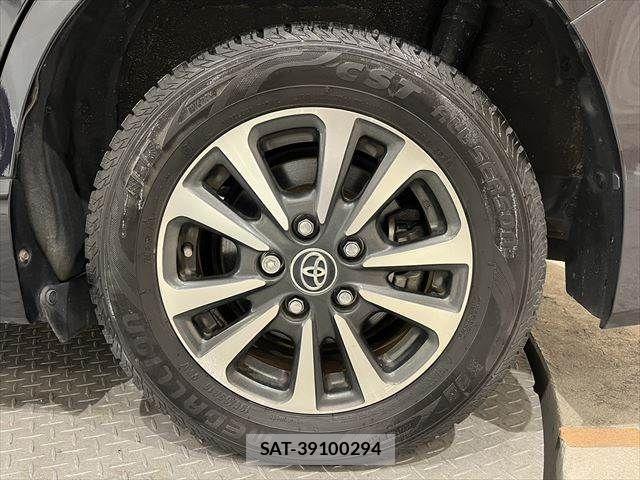 Toyota ESQUIRE 2018-01 455739-28