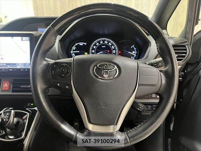 Toyota ESQUIRE 2018-01 455739-11