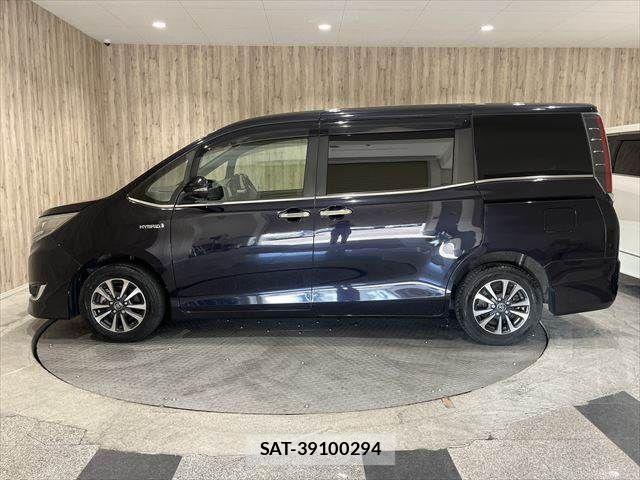 Toyota ESQUIRE 2018-01 455739-21